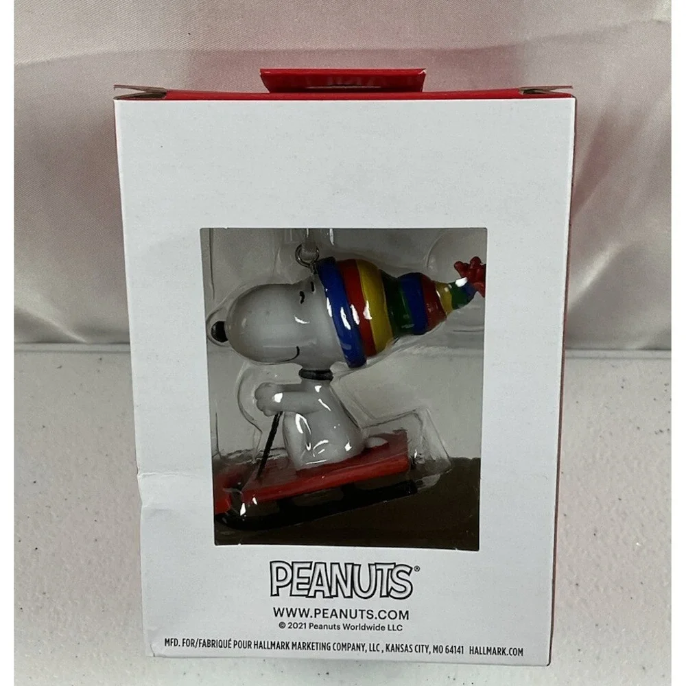 2021 Hallmark Red Box Christmas Tree Ornament  PEANUTS SNOOPY  -
